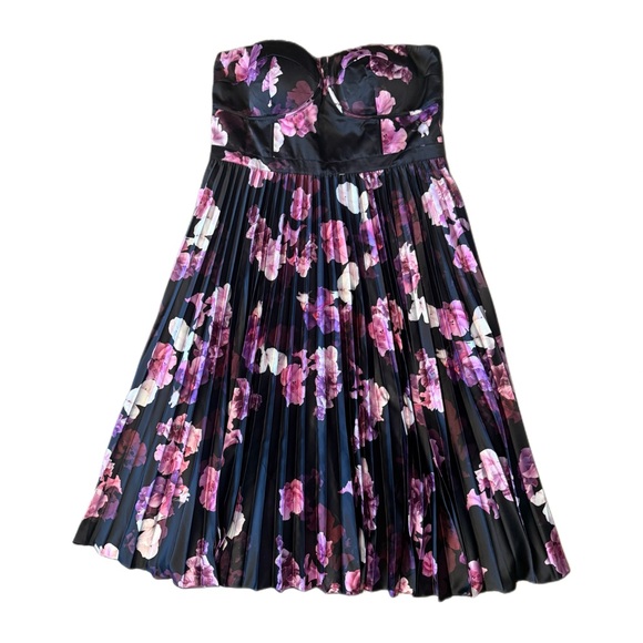 City Chic Everly Floral Strapless Pleated Dress - Picture 1 of 7
